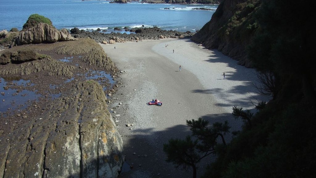 Entorno natural de Playa de los Castros en Asturias