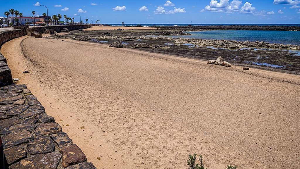 Arena volcánica de Playa de los Charcos, Arrecife (Lanzarote)
