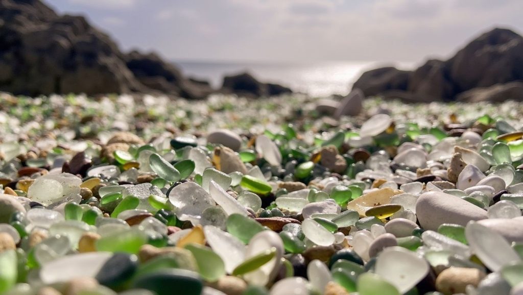 Entorno natural de Playa de Los Cristales en Asturias