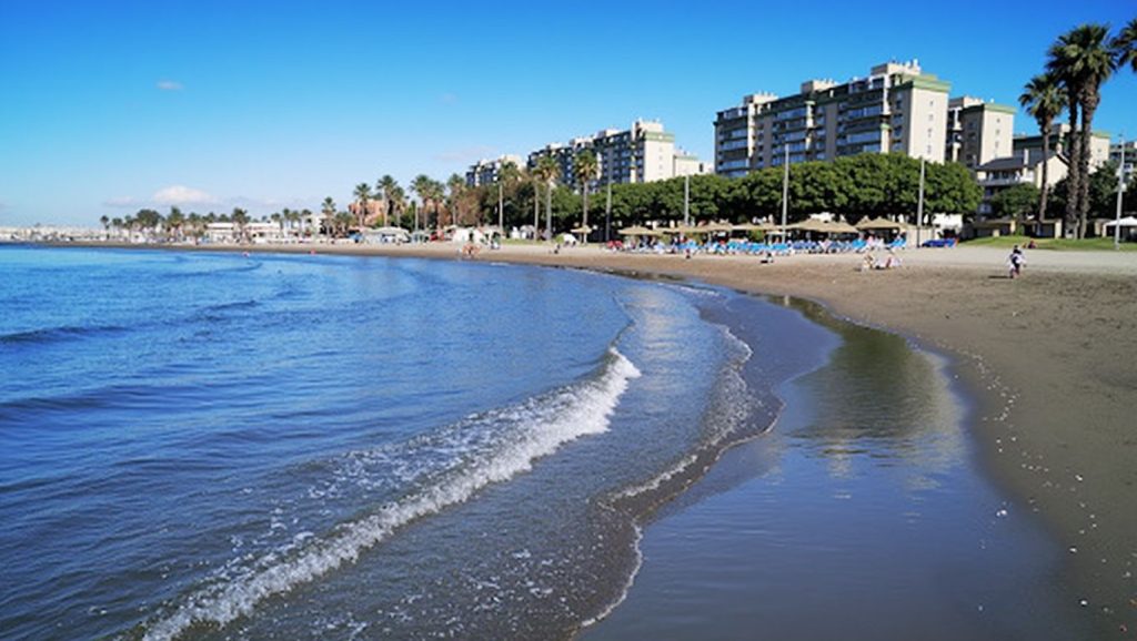 Entorno de Playa de los Pinos, Marbella, Málaga