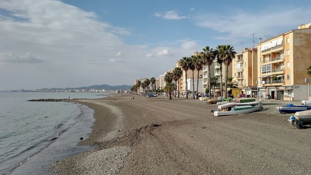 Playa Mezquitilla en Algarrobo, Málaga
