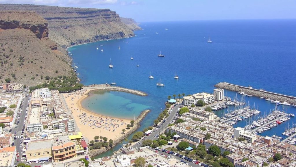 Aguas de Playa de Mogán en Mogán (Gran Canaria)