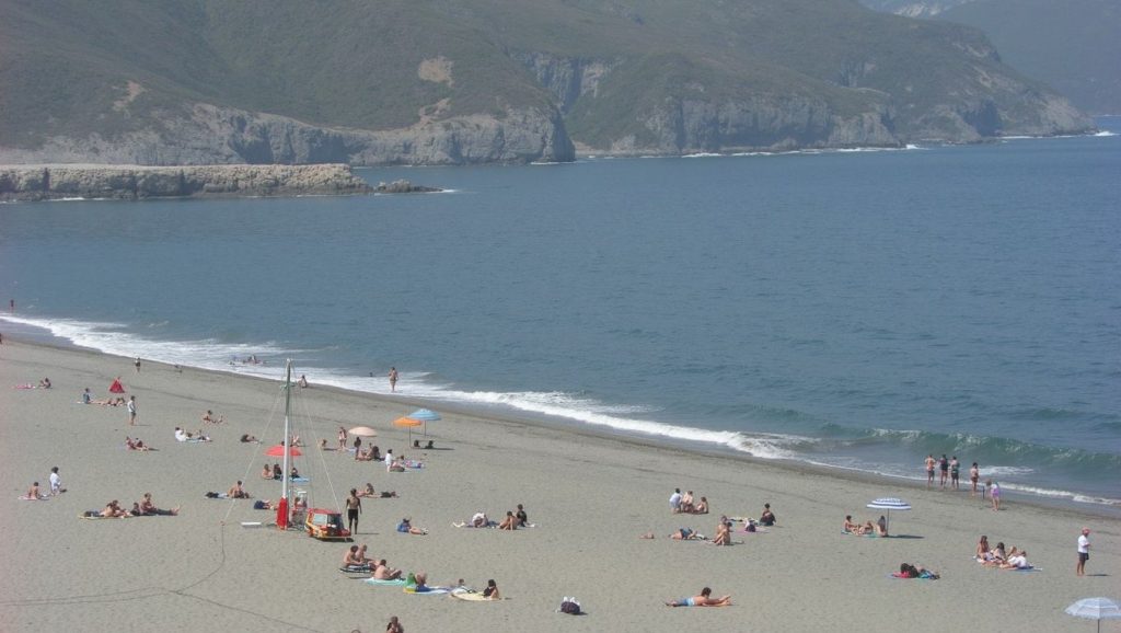 Aguas de Playa de Navia en Navia (Asturias)