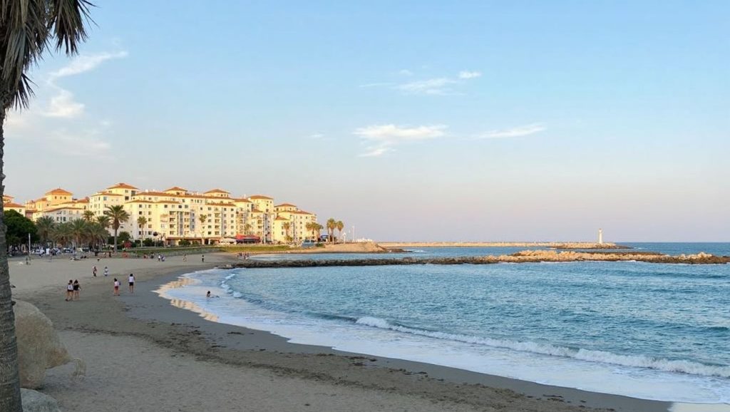 Playa de Nueva Andalucía — foto 1 de 6