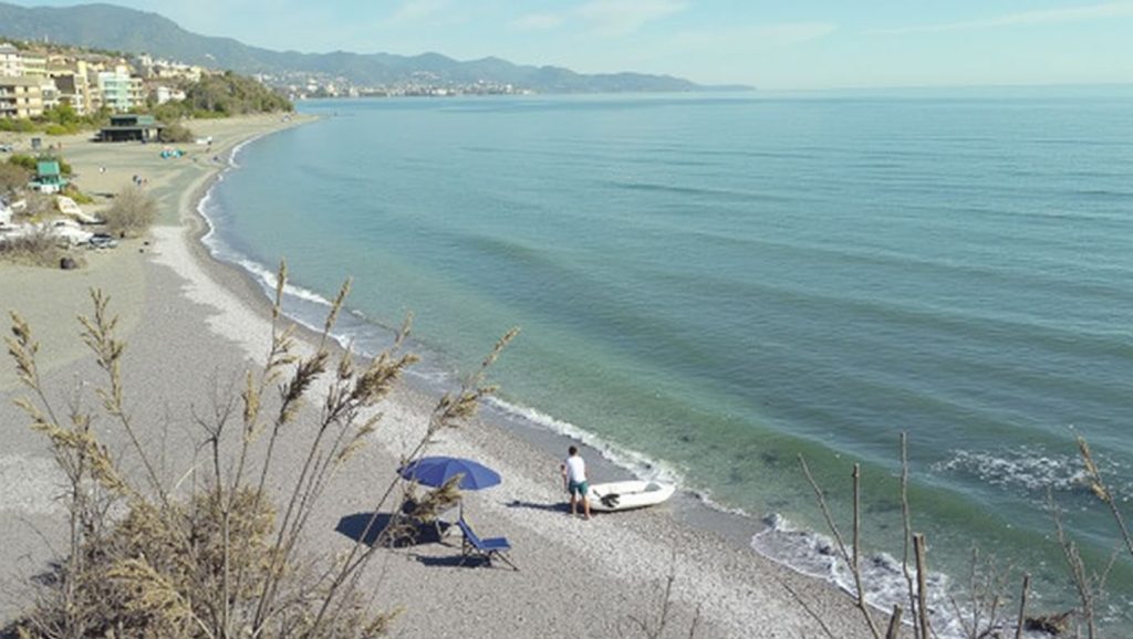 Vista general de Playa de Peñoncillo, Torrox