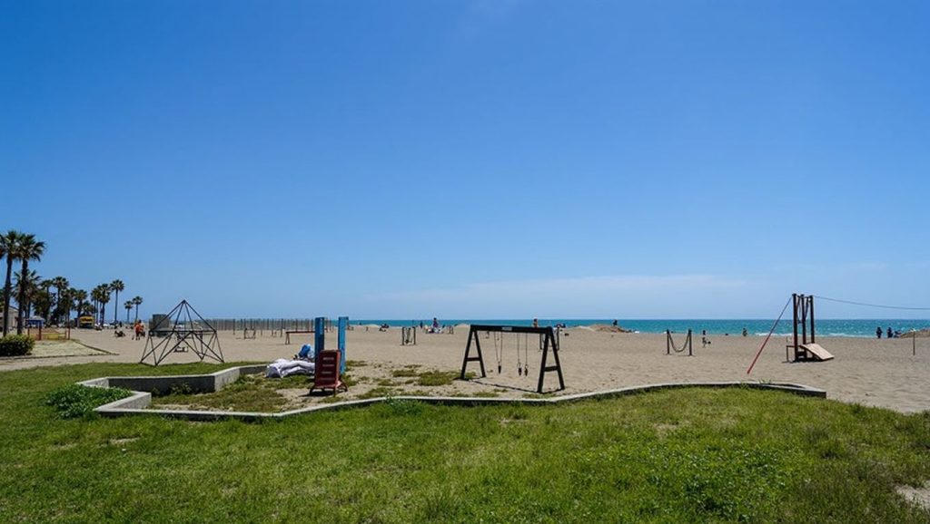 Arena fina en Pedregalejo, Málaga, Málaga