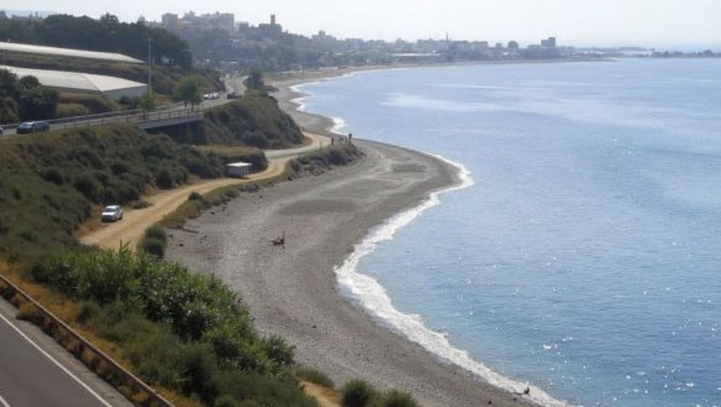 Amplio horizonte marino en Playa de Perros La Rana, Adra