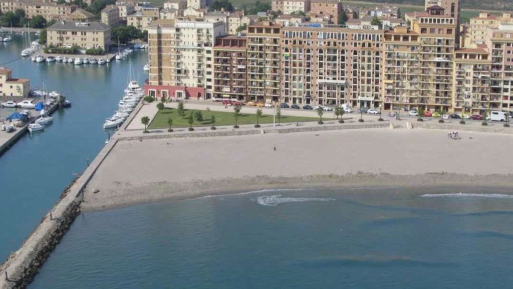 Playa de Port Saplaya — foto 6 de 6