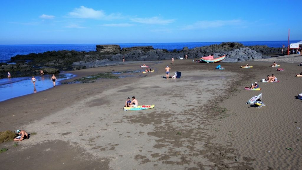 Arena volcánica de Playa de Puertillo, Arucas (Gran Canaria)