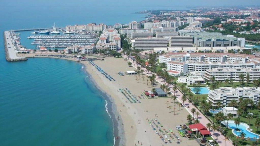 Playa de Puerto Banús — foto 2 de 6