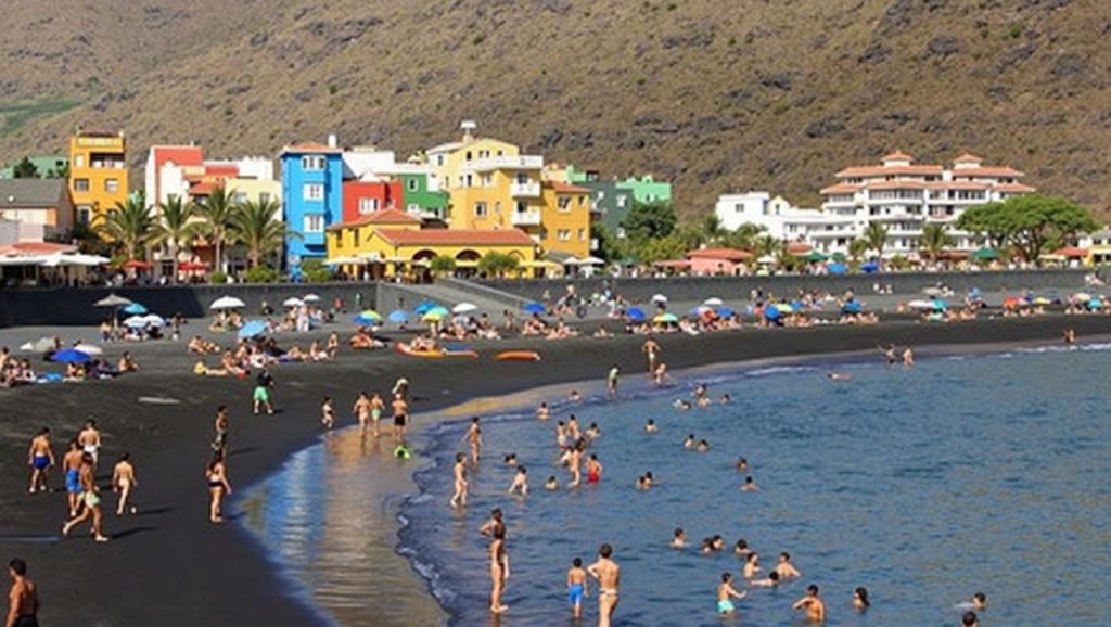 Panorámica de Playa de Puerto Naos, La Palma