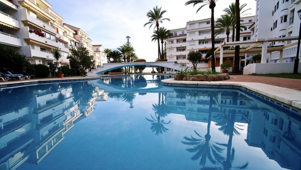 Vista del entorno de Río Real, Marbella, Málaga