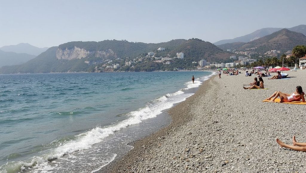 Playa de Salomar (Salobreña) — playa en la costa de Granada