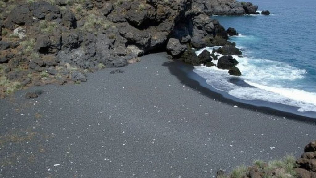 Arena volcánica de Playa de Samarines, Candelaria (Tenerife)