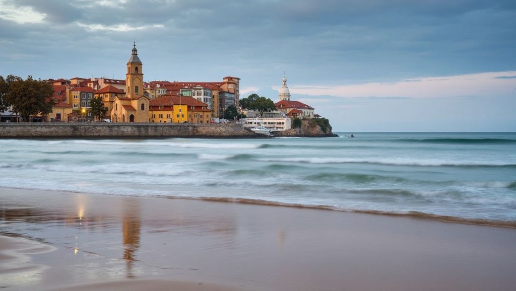 Panorámica de Playa de San Lorenzo, Asturias