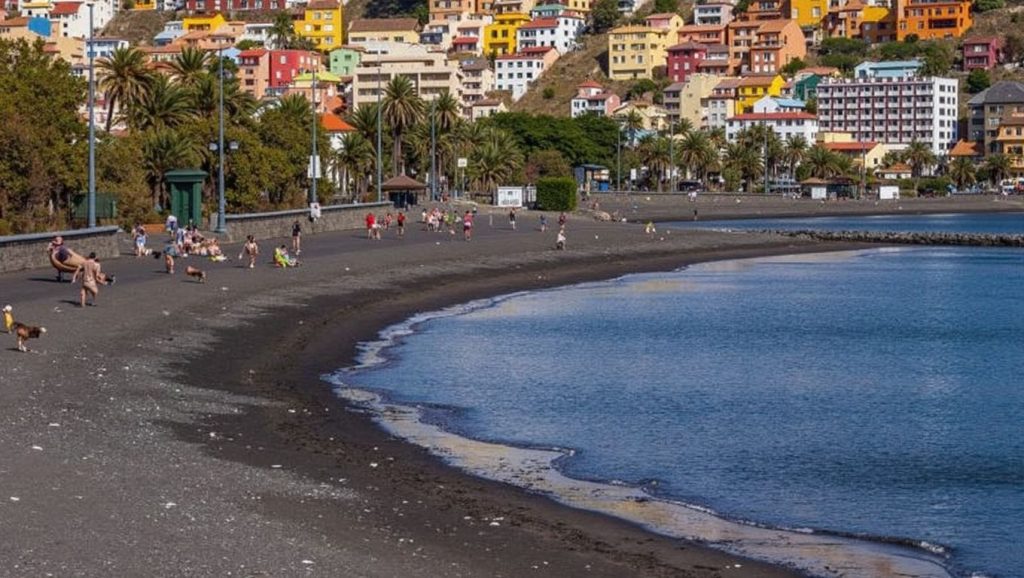 Playa de San Sebastián en San Sebastián de la Gomera (La Gomera)