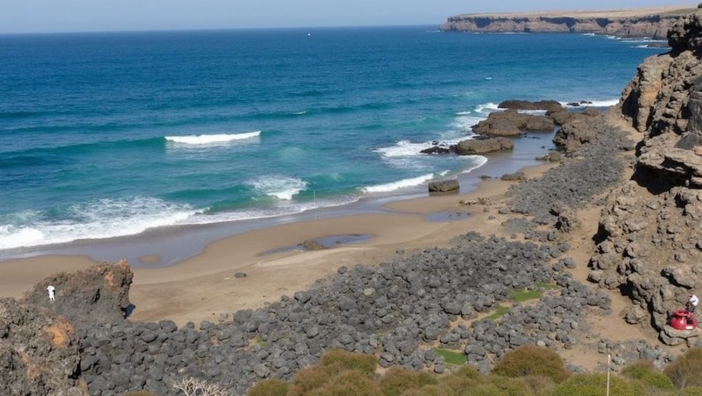 Olas y surf en Playa de Tebeto, La Oliva (Fuerteventura)