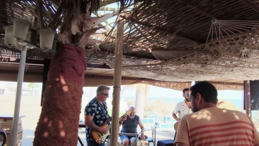 Costa de Rincón de la Victoria desde Playa de Torre de Benagalbón, Málaga