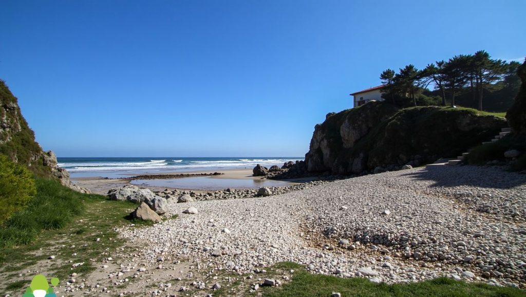 Aguas de Playa de Vidiago en Llanes (Asturias)