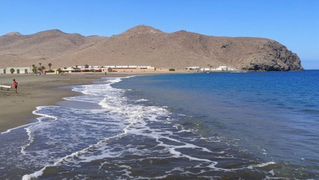 Acantilados y costa de Playa del Aceituno, Gran Tarajal (Fuerteventura)