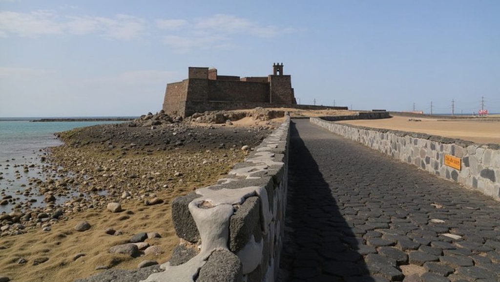 Arena de Playa del Castillo de San Gabriel, Arrecife (Lanzarote)