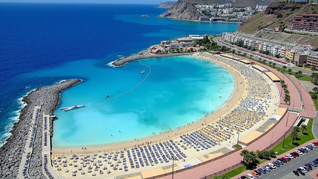 Aguas de Playa del Chicha en Mogán (Gran Canaria)