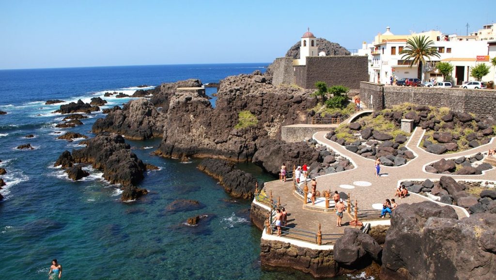Entorno natural de Playa del Gomero en Tenerife