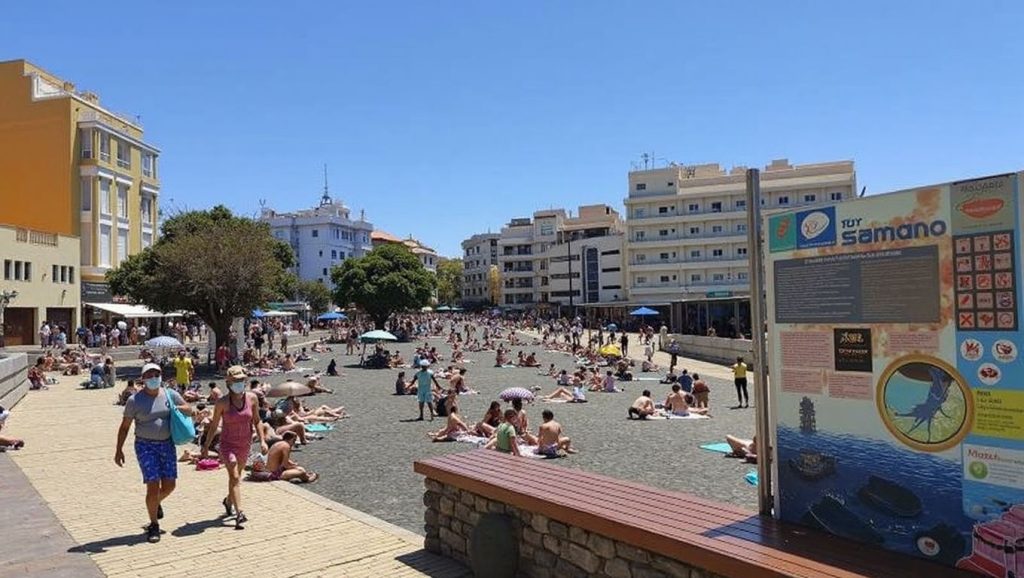 Acceso a Playa del Médano del Loro desde el aparcamiento, Almonte