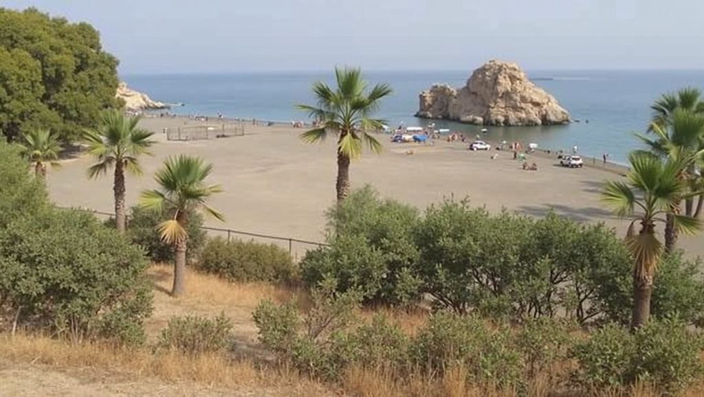 Playa del Peñón del Cuervo — foto 5 de 6