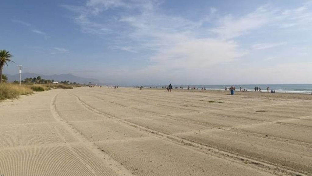 Playa del Pinar — foto 1 de 6