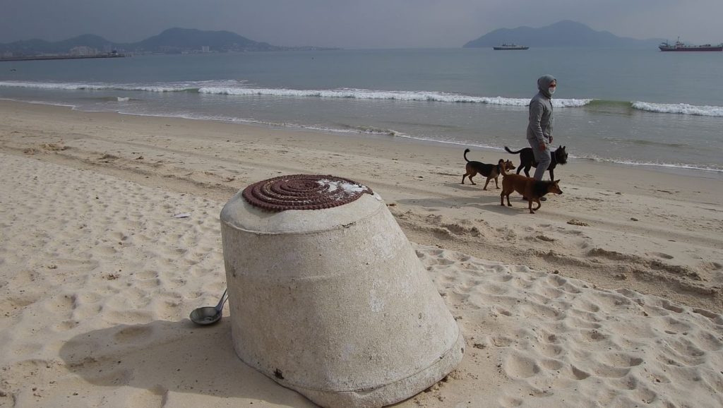 Detalle del agua en Playa del Rinconcillo, Rincón de la Victoria, Málaga