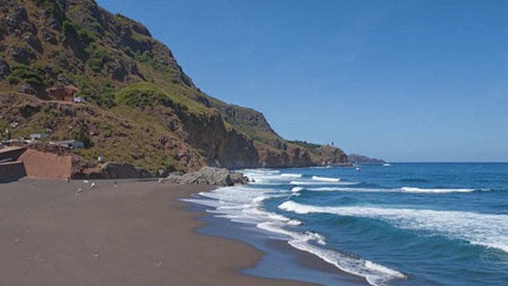 Olas y surf en Playa del Socorro, Los Realejos (Tenerife)