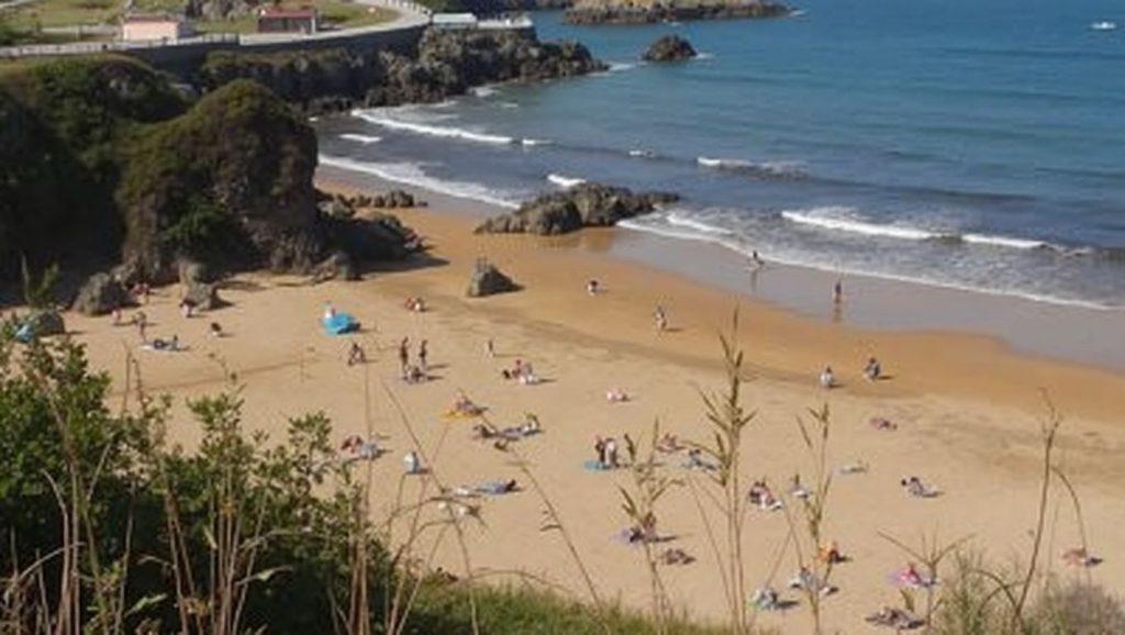 Entorno natural de Playa del Tranqueru en Asturias