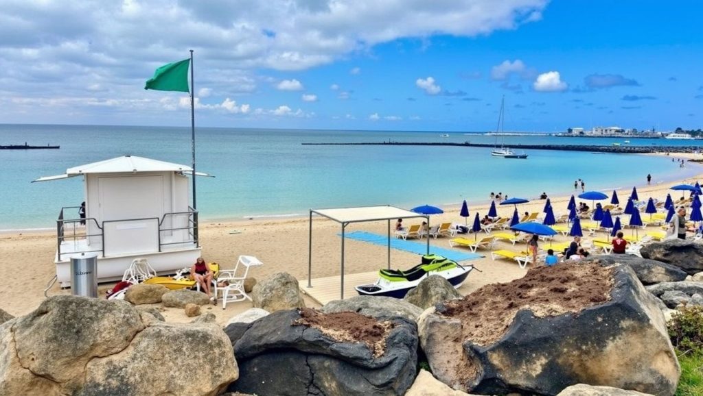 Arena de Playa Dorada, Yaiza (Lanzarote)