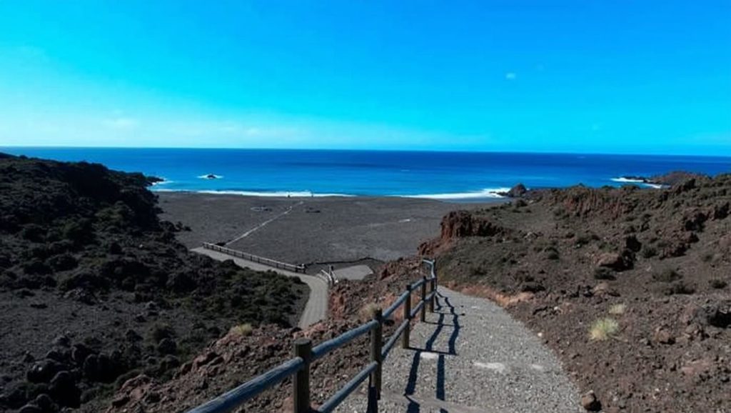 Aguas de Playa Echentive en Fuencaliente de La Palma (La Palma)