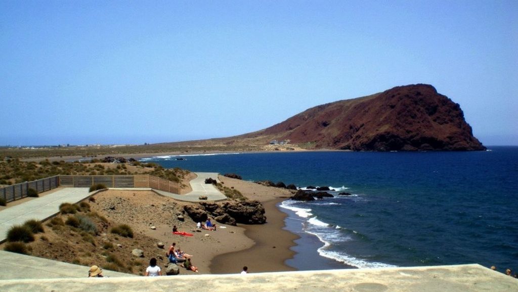Entorno natural de Playa El Horno en Tenerife