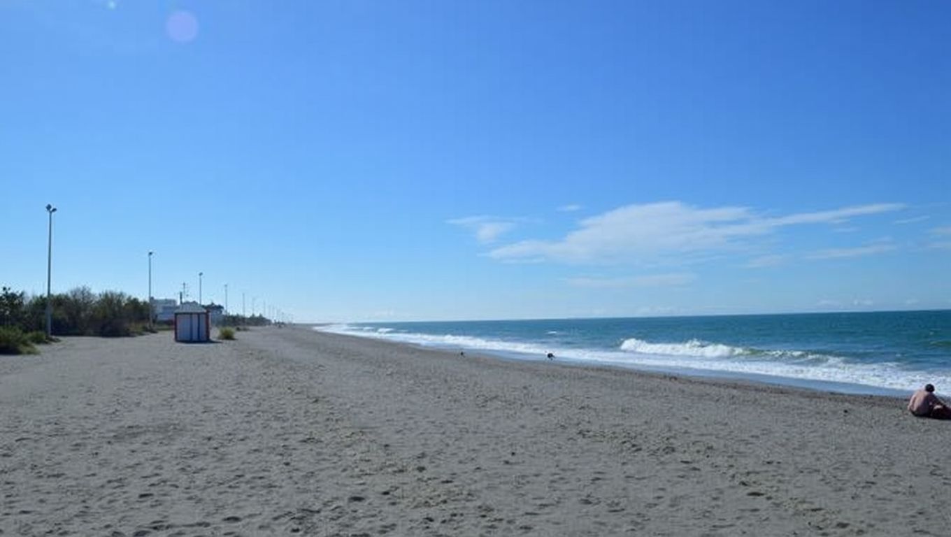 Playa El Playazo (Nerja, Málaga)