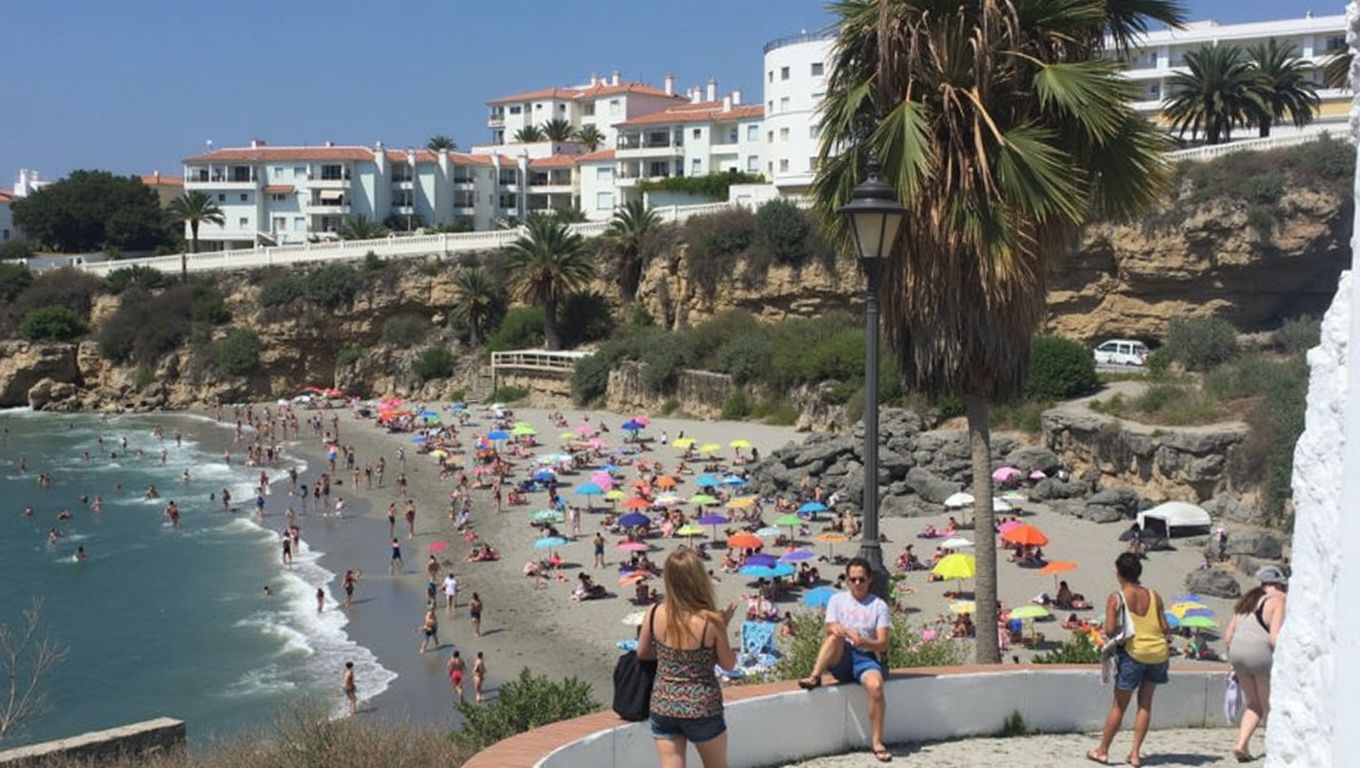 Playa El Salón (Nerja, Málaga)