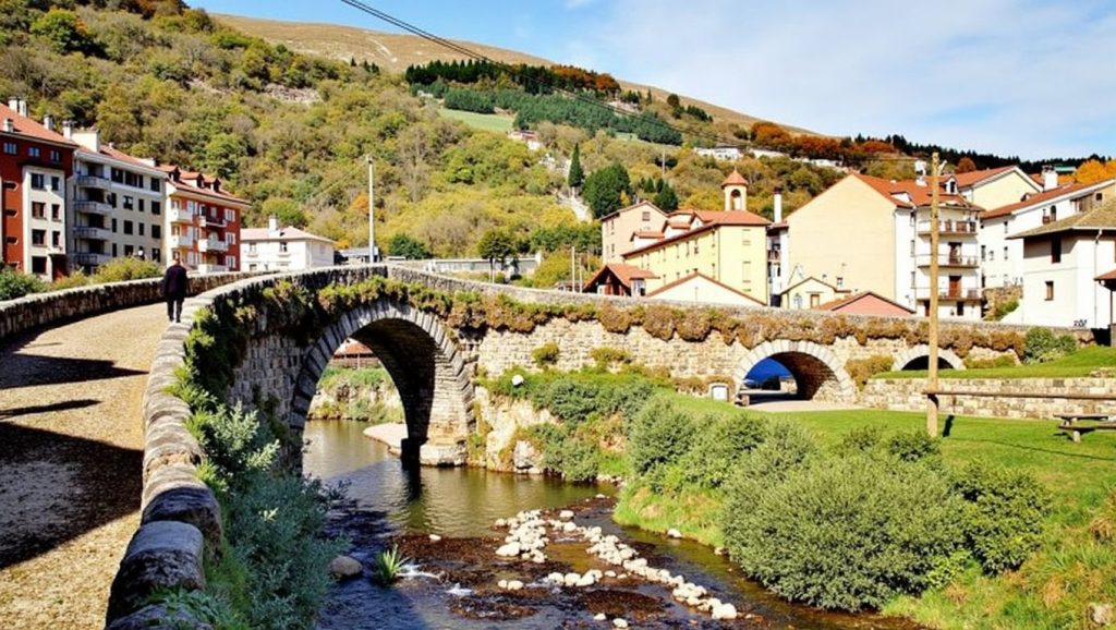Playa fluvial de Llano en Cangas del Narcea (Asturias)