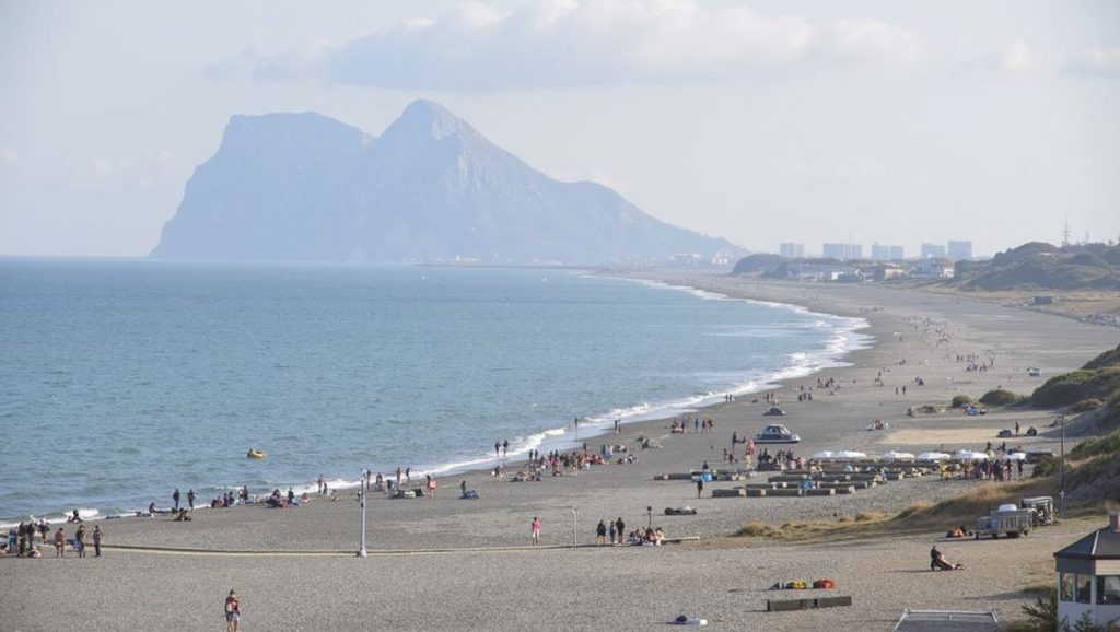 Vista del litoral en Playa La Alcaidesa, La Línea de la Concepción