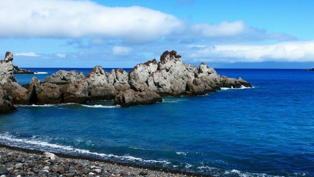 Arena de Playa La Caleta de Interián, Garachico (Tenerife)