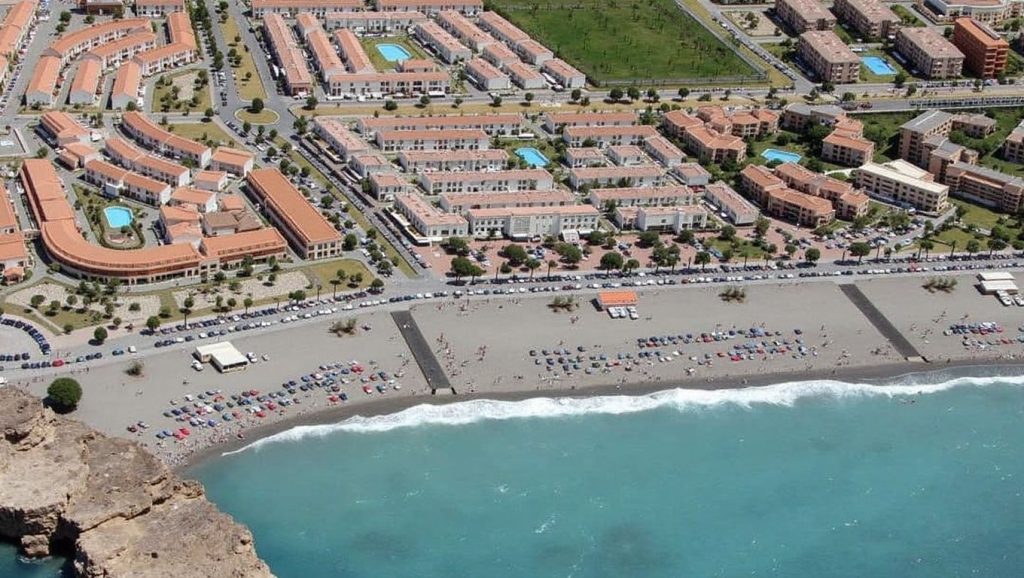 Imagen principal de Playa La Charca, Salobreña