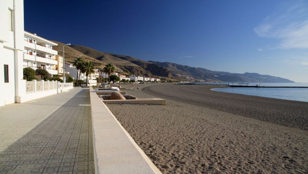 Foto de Playa La Mamola