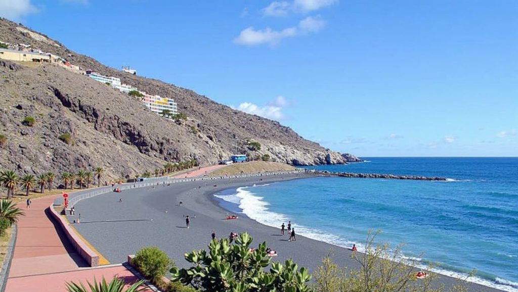 Playa La Nea en Candelaria (Tenerife)