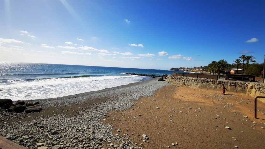 Entorno natural de Playa Llano de los Militares en Gran Canaria