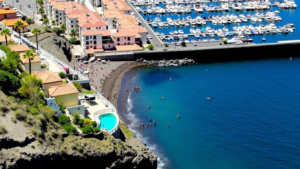 Aguas de Playa Los Guíos en Santiago del Teide (Tenerife)