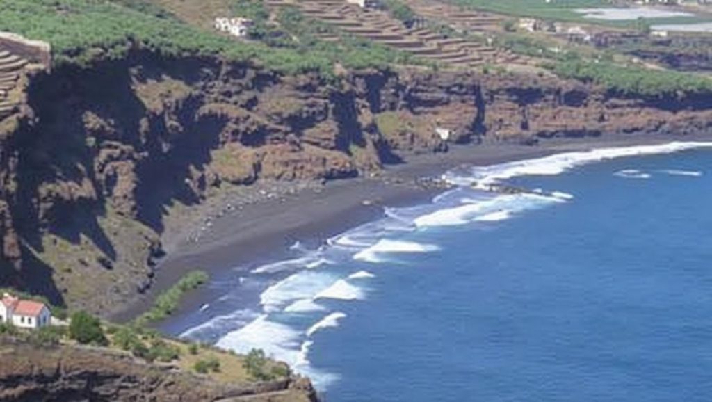 Arena de Playa Los Patos, Santa Úrsula (Tenerife)