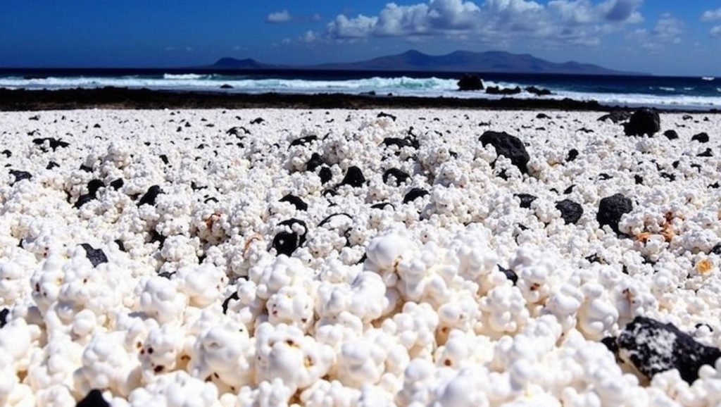 Aguas de Playa Palomitas en Teguise (Lanzarote)