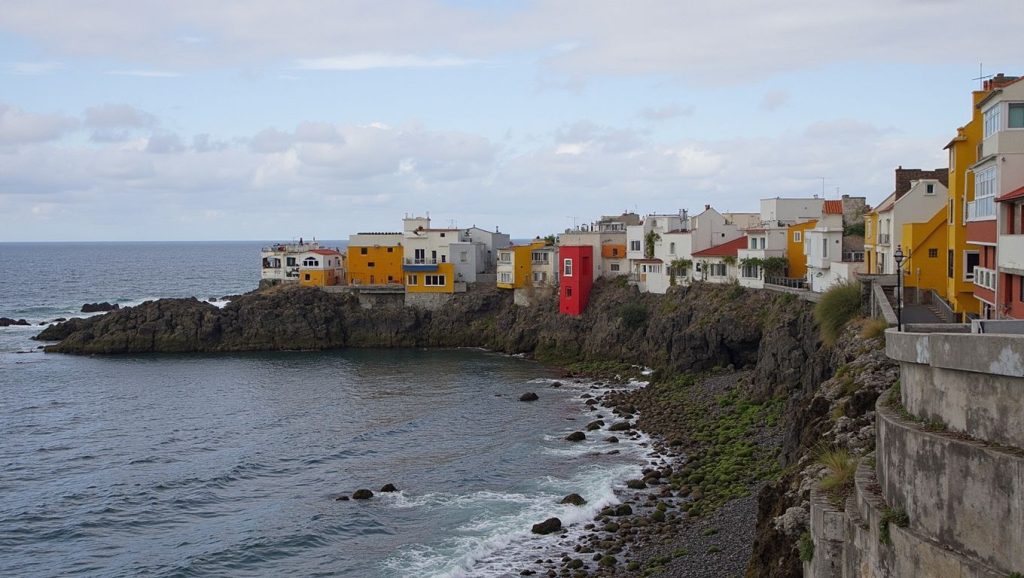 Aguas de Playa Punta Brava en Puerto de la Cruz (Tenerife)