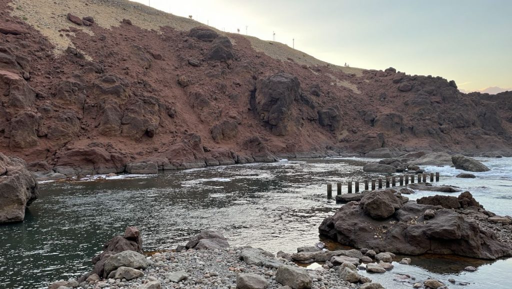 Entorno natural de Playa Punta del Clavo en Gran Canaria